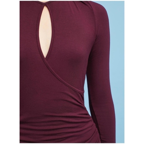ANTHROPOLOGIE Joanie Cutout Keyhole Top Tee NWT Wine Purple long sleeve Anthro - Picture 6 of 8